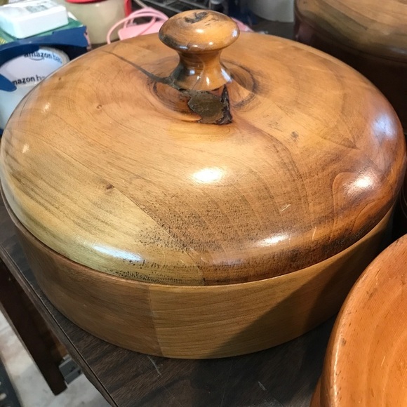 Myrtle Wood Turned Lidded Bowl with Mirror Red Felt Lining Made in Oregon - Picture 2 of 11